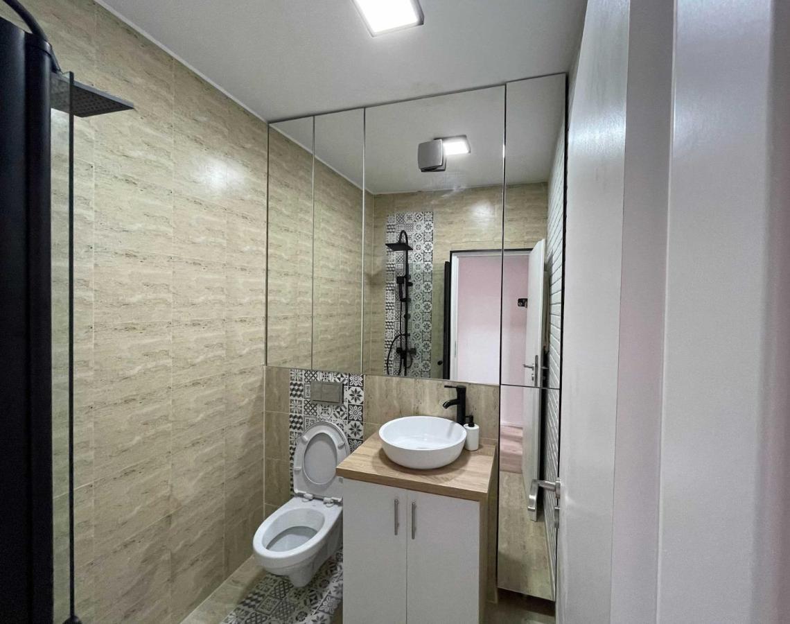 Oasis Luxury Apartment Near Presidential Palace Bucarest Esterno foto